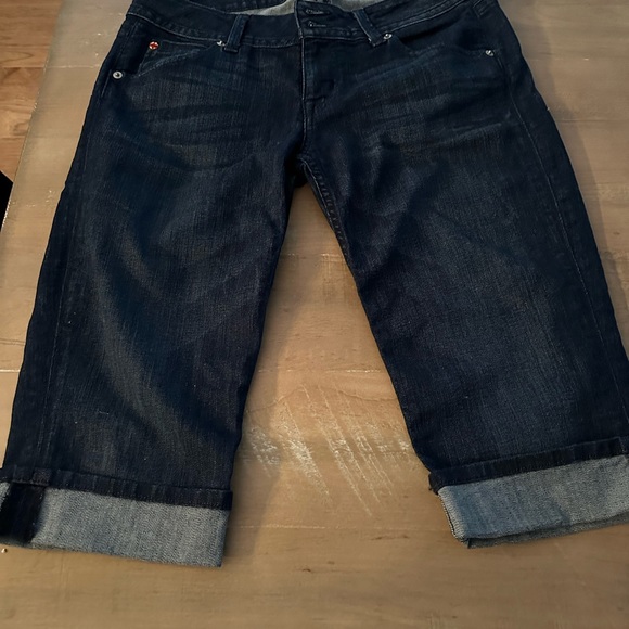 Hudson cuffed knee length shorts - Picture 2 of 4